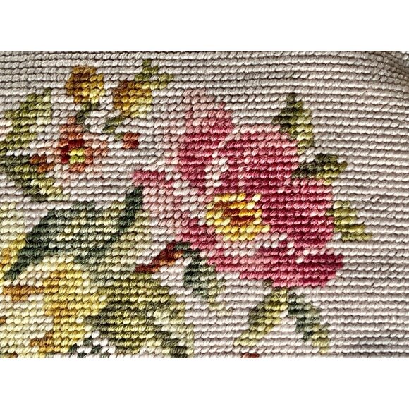 Vintage Needlepoint Floral Handbag Chain Handle Satin Lining - Picture 15 of 16
